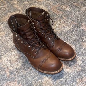Redwing iron rangers 10.5 D style 8111